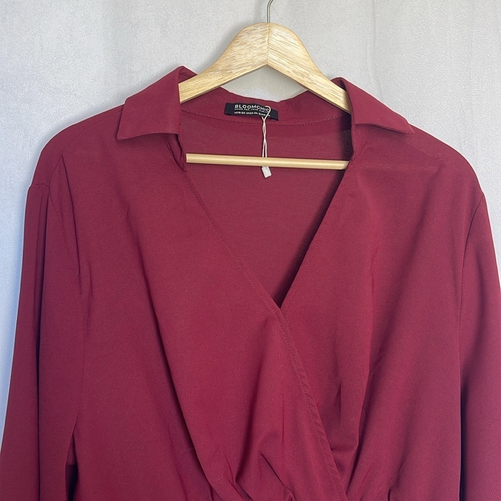 NWOT Bloomchic Long Sleeve Surplice Neck Asymmetrical Hem Blouse Size 18/20 EUC - Picture 4 of 12